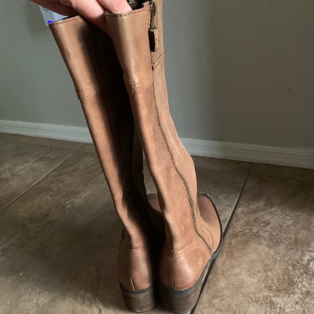 NWOT Born Fannar Leather Knee High Boot - Picture 7 of 11